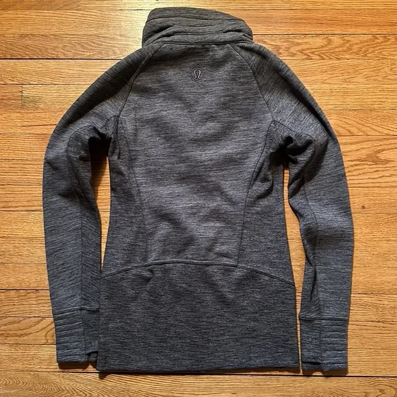 Lululemon Zip-up Jacket Size: 6 - Picture 3 of 3